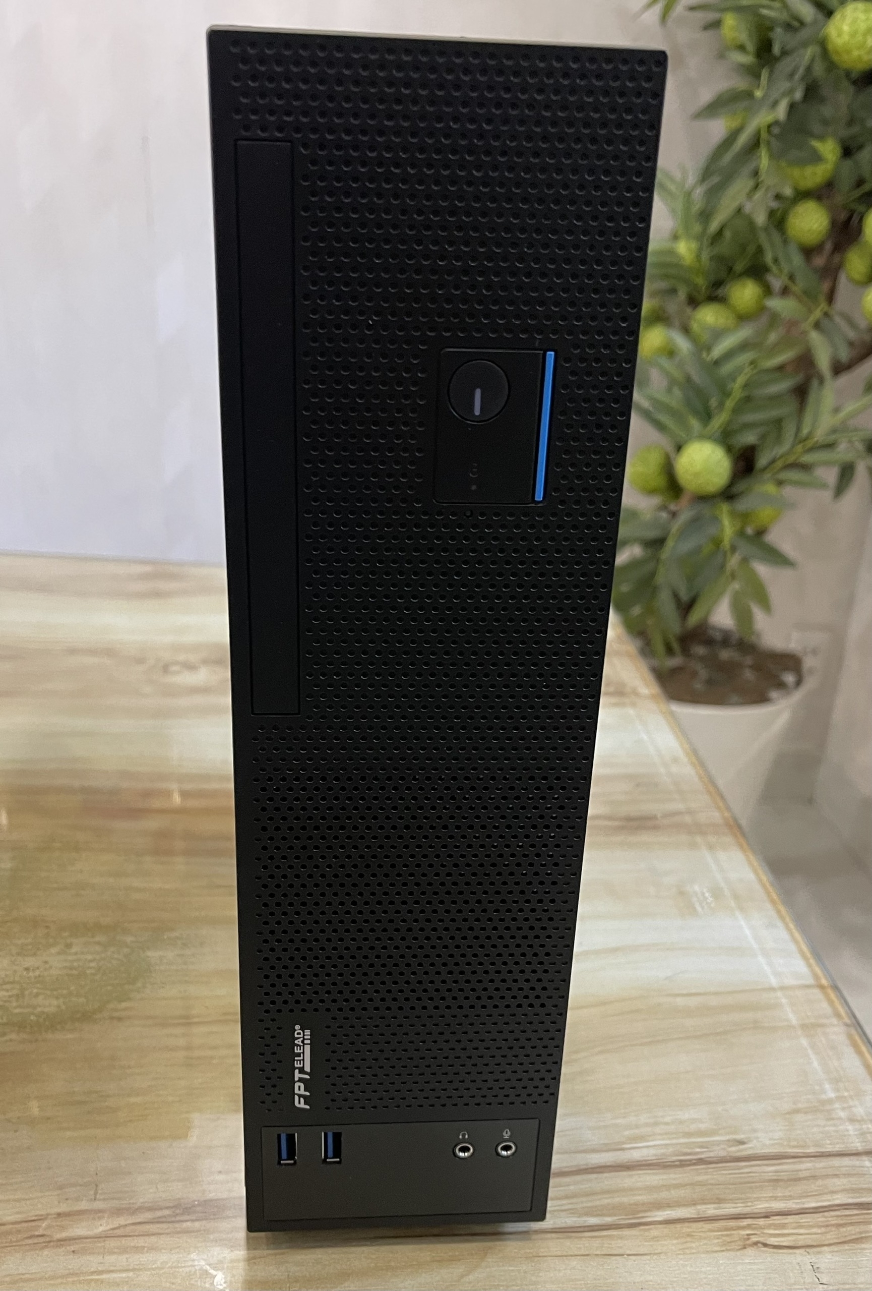 Máy tính đồng bộ FPT Elead TG1440MVN